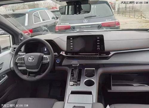 国产塞纳马路上视频,惊艳外观与流畅驾驶体验