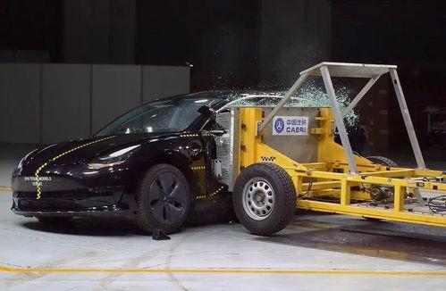 国产三车碰撞测试视频,安全性能大比拼