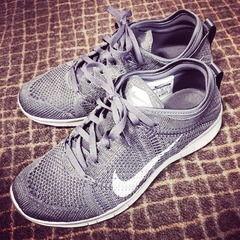 国产运动鞋产品视频讲解,匠心独运，品质卓越