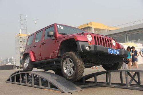 国产交叉轴视频,创新驱动，展现中国智造风采